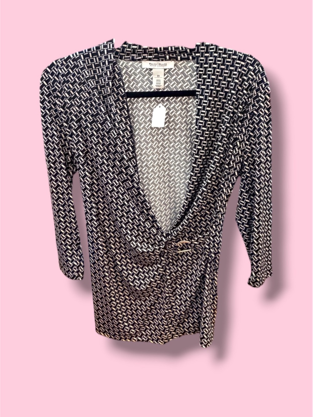White House Black Market Black and White Geometric Print Top